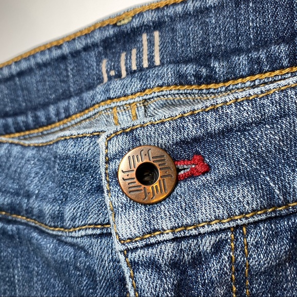 J Jill Straight Fit Slim Boyfriend Jeans - Picture 13 of 14